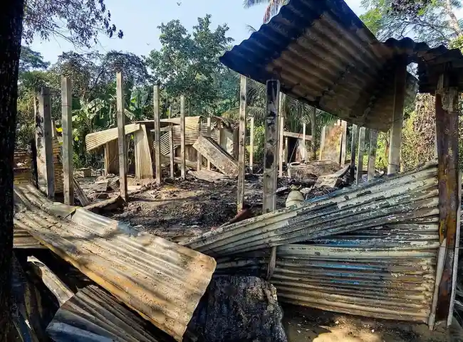 রাউজানে অগ্নিকাণ্ড